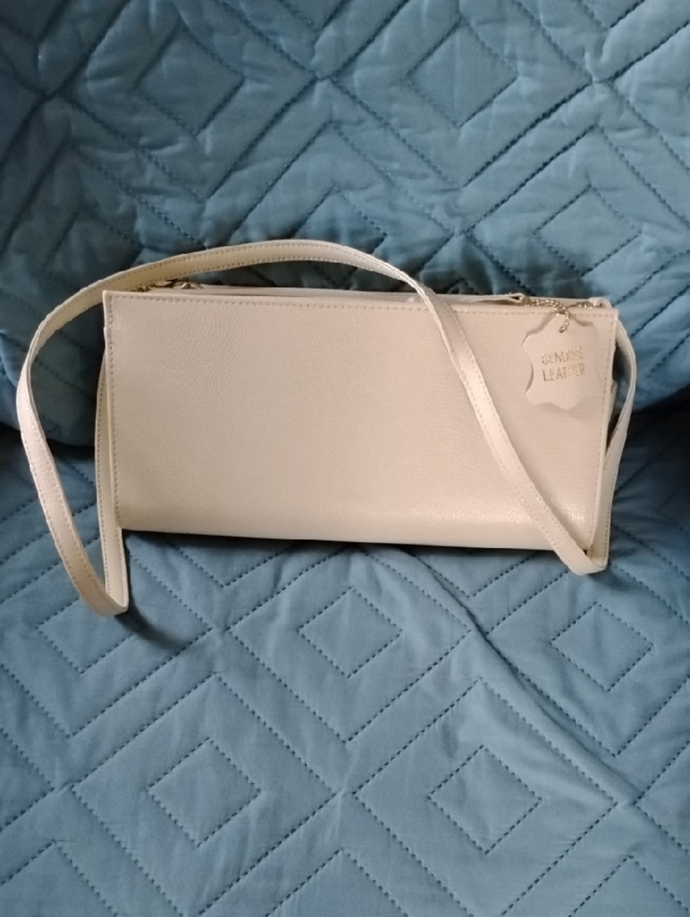 Giani Bernini Women's Crossbody Bag in Cream NWOT - Picture 1 of 10